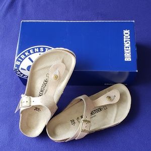 Birkenstock Gizeh Washed Metallic Rose Gold Sandal